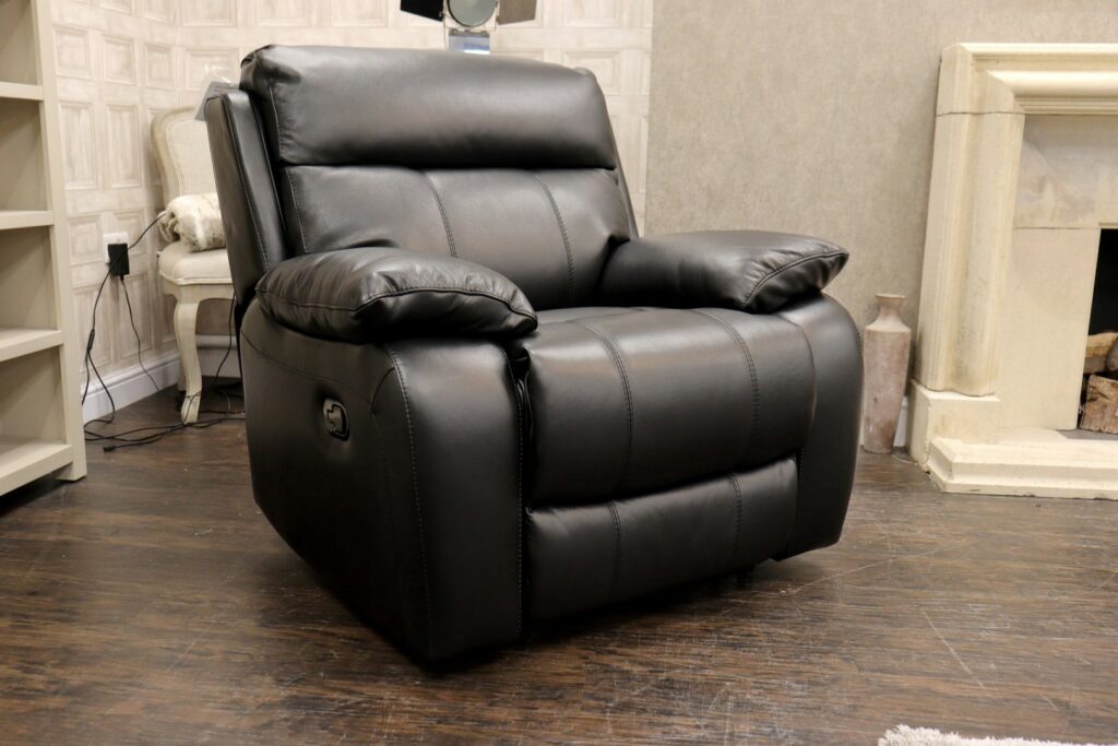 Maine (Famous Designer Brand) Designer ‘Full Black’ Leather Upholstery – Manual Reclining Single Chair