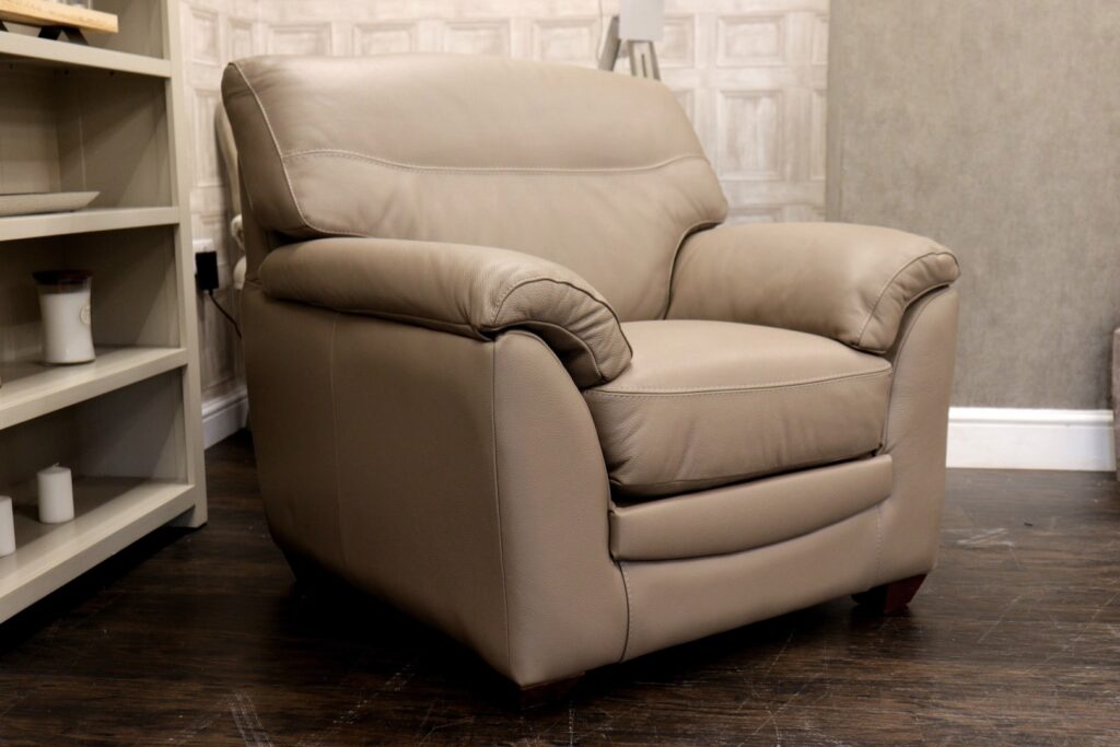 Gradi – PHILO (Famous Italian Designer Brand) Premium ‘Soft Tortora Leather Collection’ – Single Classic Back Chair