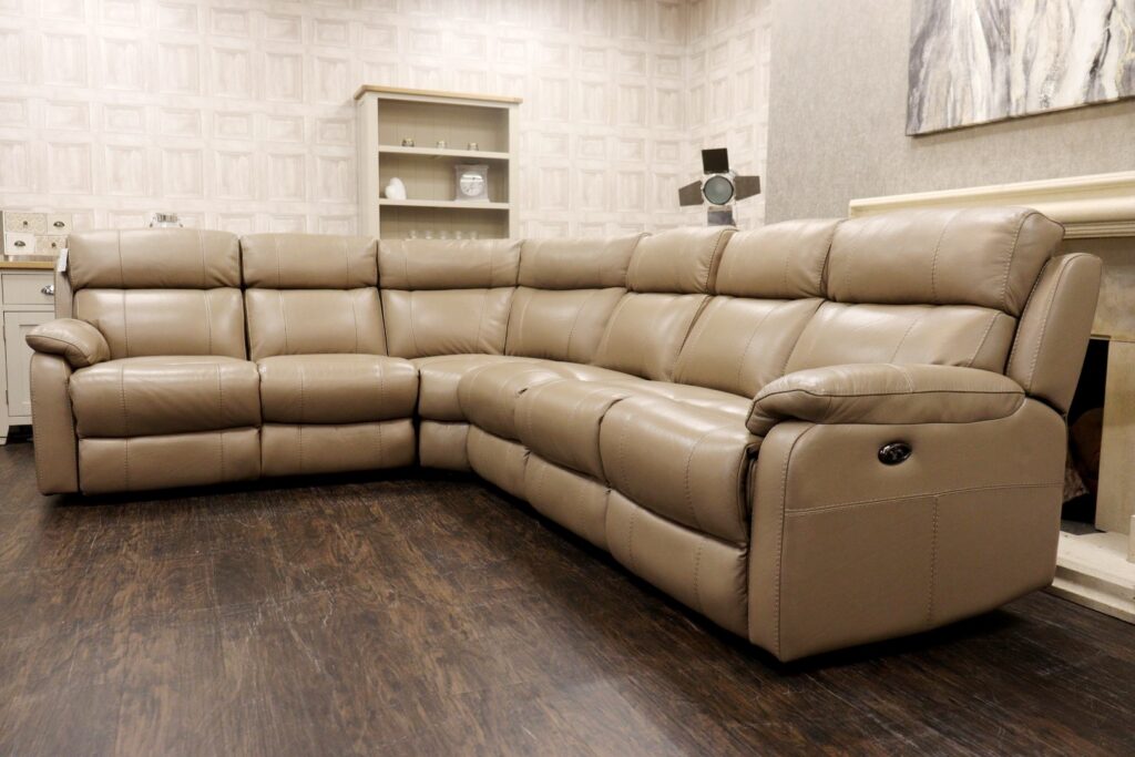 World of Leather – KOMODO (Famous Designer Brand) Designer *UPGRADED* ‘Nc-039c – Pebble’ Leather Upholstery – Dual Power Reclining Sectional 3-C-2 Corner Sofa