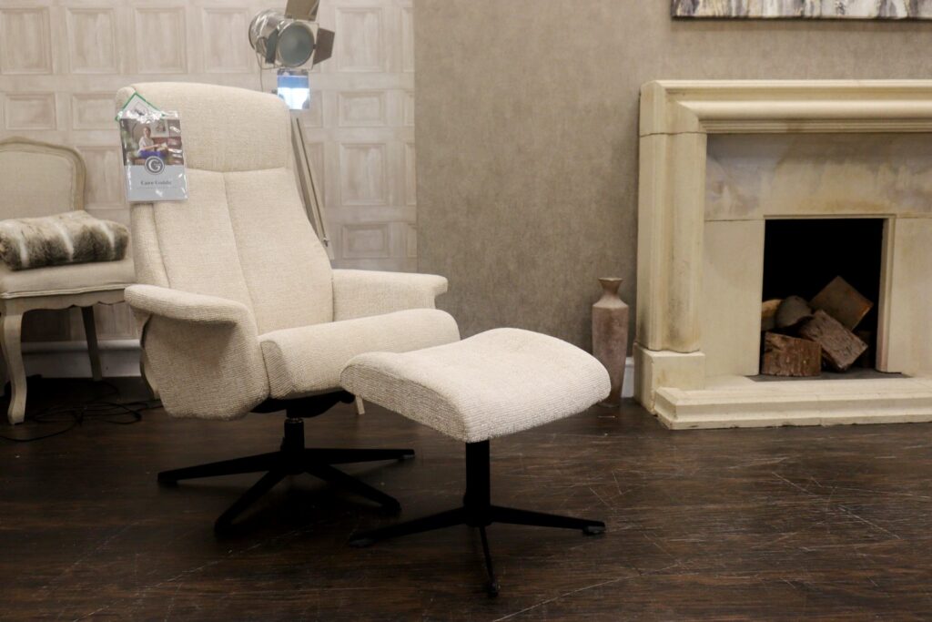 G Plan – LUKAS Ergoform (Famous Designer Brand) Premium ‘Swift Oatmeal - A010’ Luxury Fabrics Collection – Reclining Twister TV Chair & Stool Set