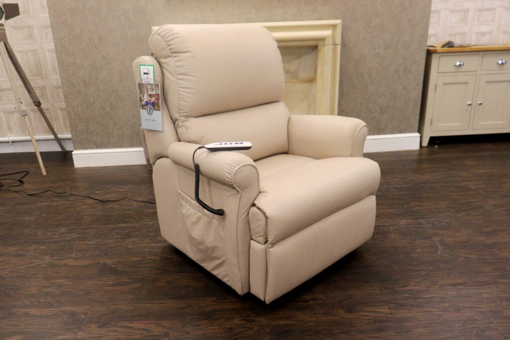 G Plan - NEWMARKET Elevate (Famous Designer Brand) Premium ‘Cambridge Plaster’ Smooth Leather Collection – RISE & RECLINE Chair – Lifts You To Your Feet!