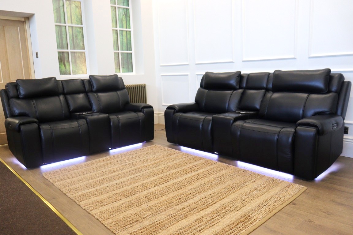 WORLD OF LEATHER | HOLLYWOOD | 3 + 2 TECH SOFAS