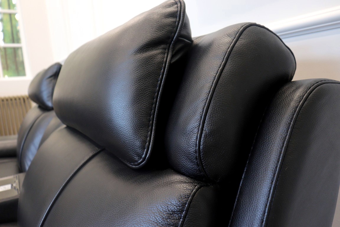 WORLD OF LEATHER | HOLLYWOOD | 3 + 2 TECH SOFAS - Image 7