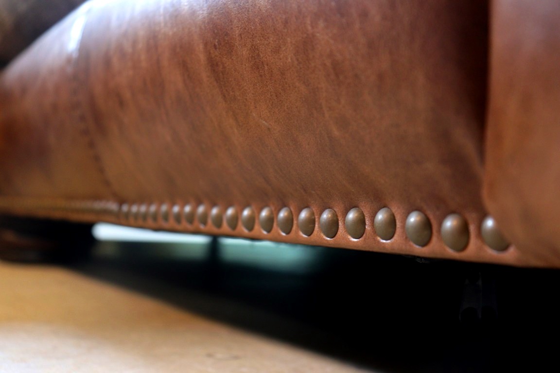 THE HERITAGE GALLERY | PARLIAMENT | CORNER SOFA - Image 17