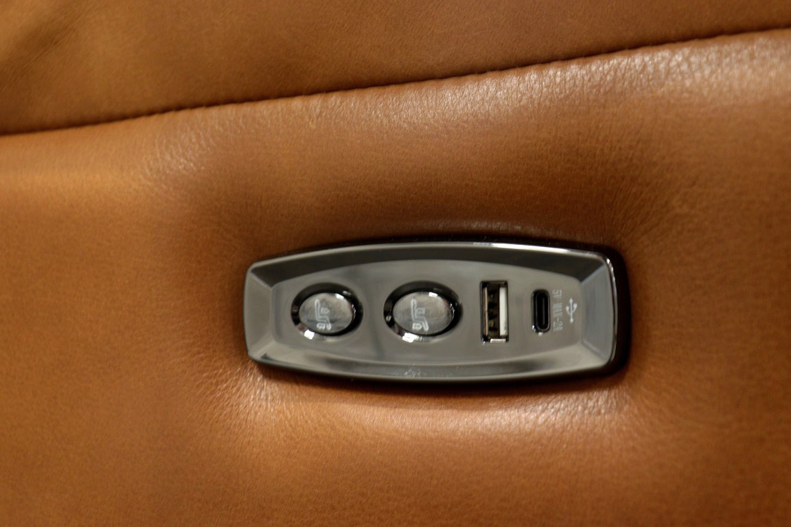 WORLD OF LEATHER | DREAMER | CHAIR - Image 3