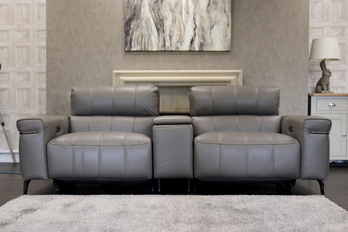 WORLD OF LEATHER | HOMESTAGE | TECH CONSOLE SOFA - Image 9
