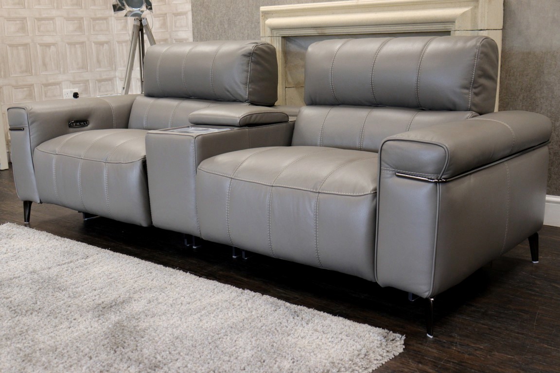 WORLD OF LEATHER | HOMESTAGE | TECH CONSOLE SOFA - Image 11