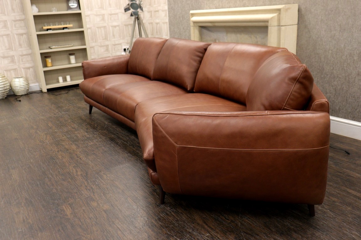 WORLD OF LEATHER | BRERA | 4 SEAT CHAISE - Image 10