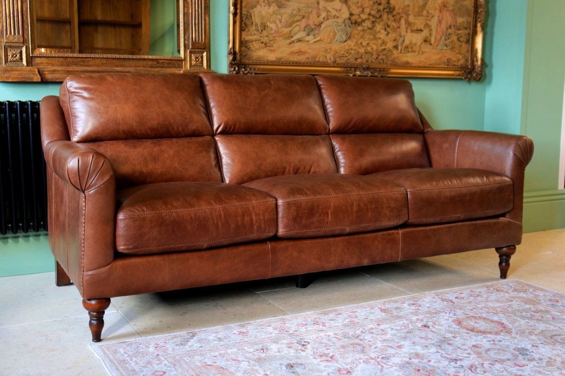 THE HERITAGE GALLERY | LOUIS | SOFA - Image 4