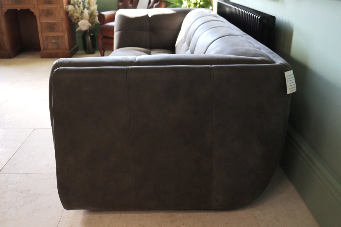 THE HERITAGE GALLERY | HUNTER | SOFA - Image 12