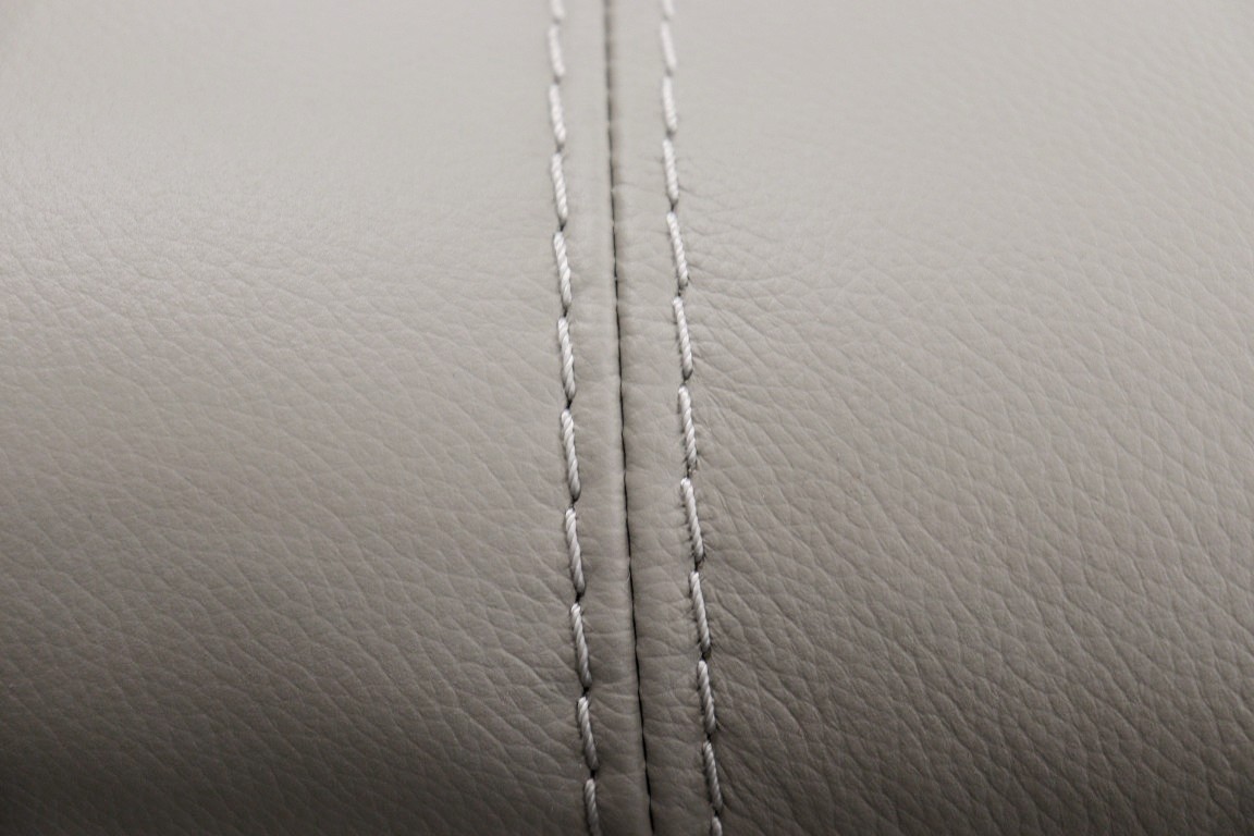 WORLD OF LEATHER | DREAMER | 3 + 2 - Image 7