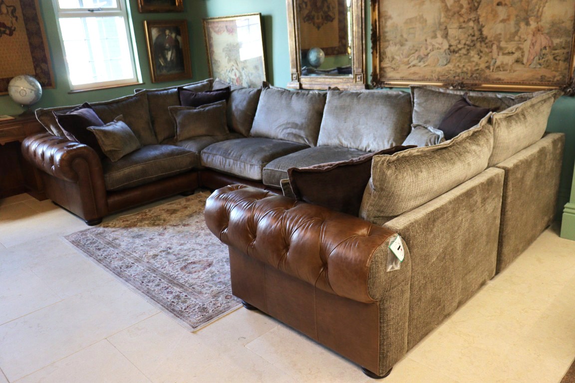THE HERITAGE GALLERY | PARLIAMENT | U-SHAPED CORNER SOFA - Image 8