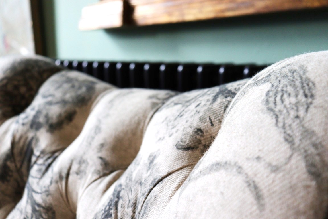 THE HERITAGE GALLERY | MAYFAIR | STATEMENT CHAIR - Image 9