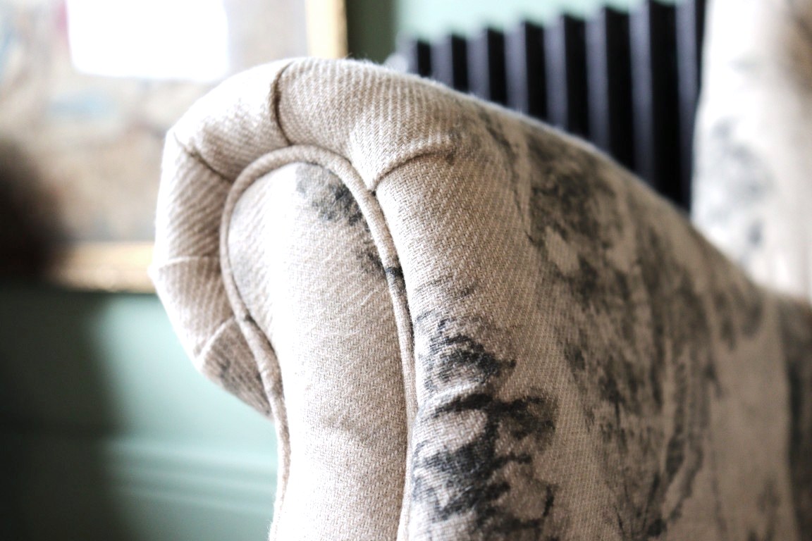 THE HERITAGE GALLERY | MAYFAIR | STATEMENT CHAIR - Image 12