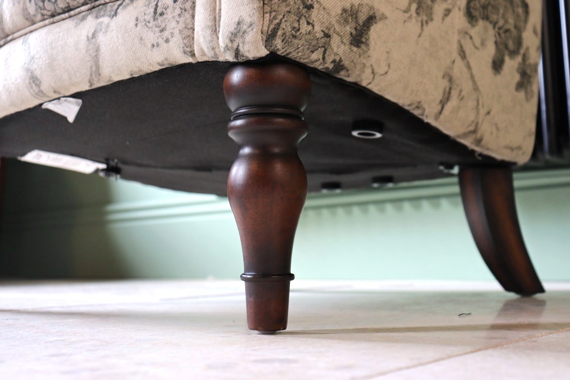 THE HERITAGE GALLERY | MAYFAIR | STATEMENT CHAIR - Image 13