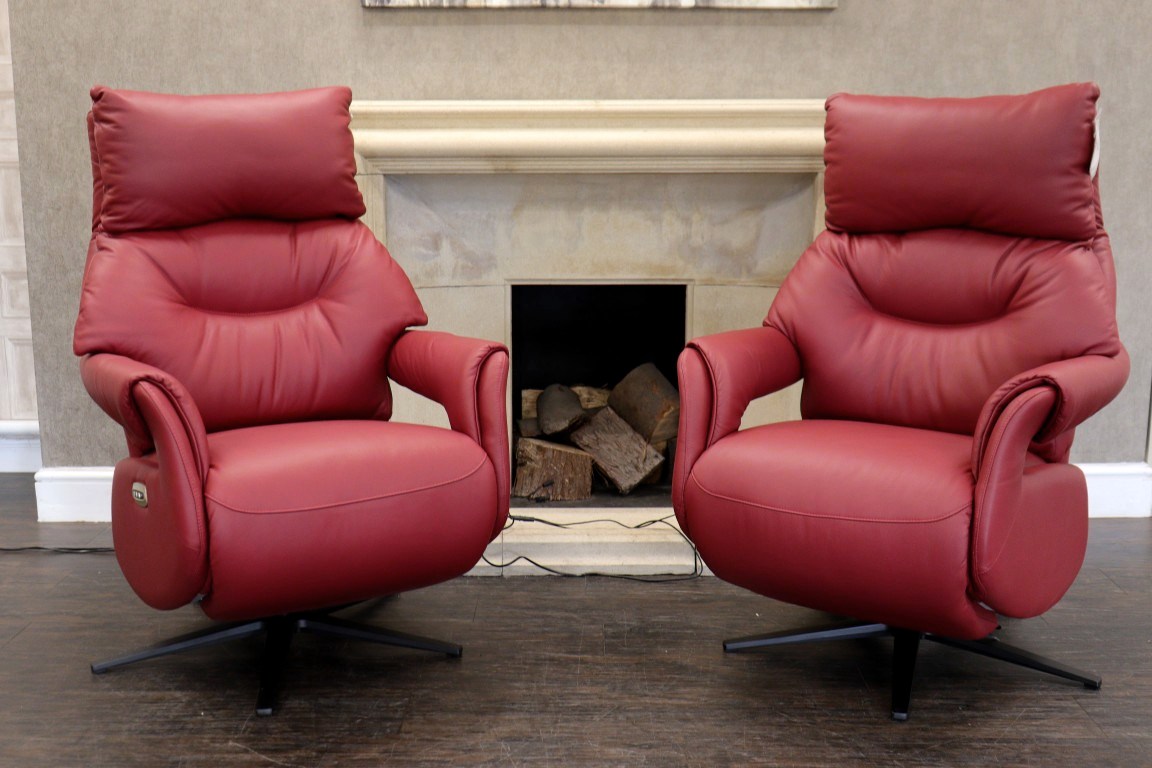 URBAN BARN | BENITO | CHAIR + CHAIR